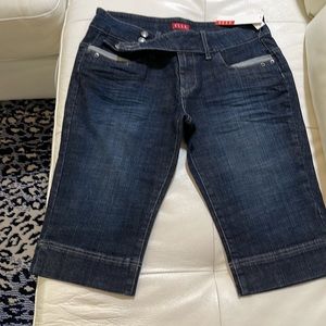NEW ELLE LONG DENIM BERMUDA SHORTS 99% COTTON 1% SPANDEX SIZE 10 HAS STRETCH